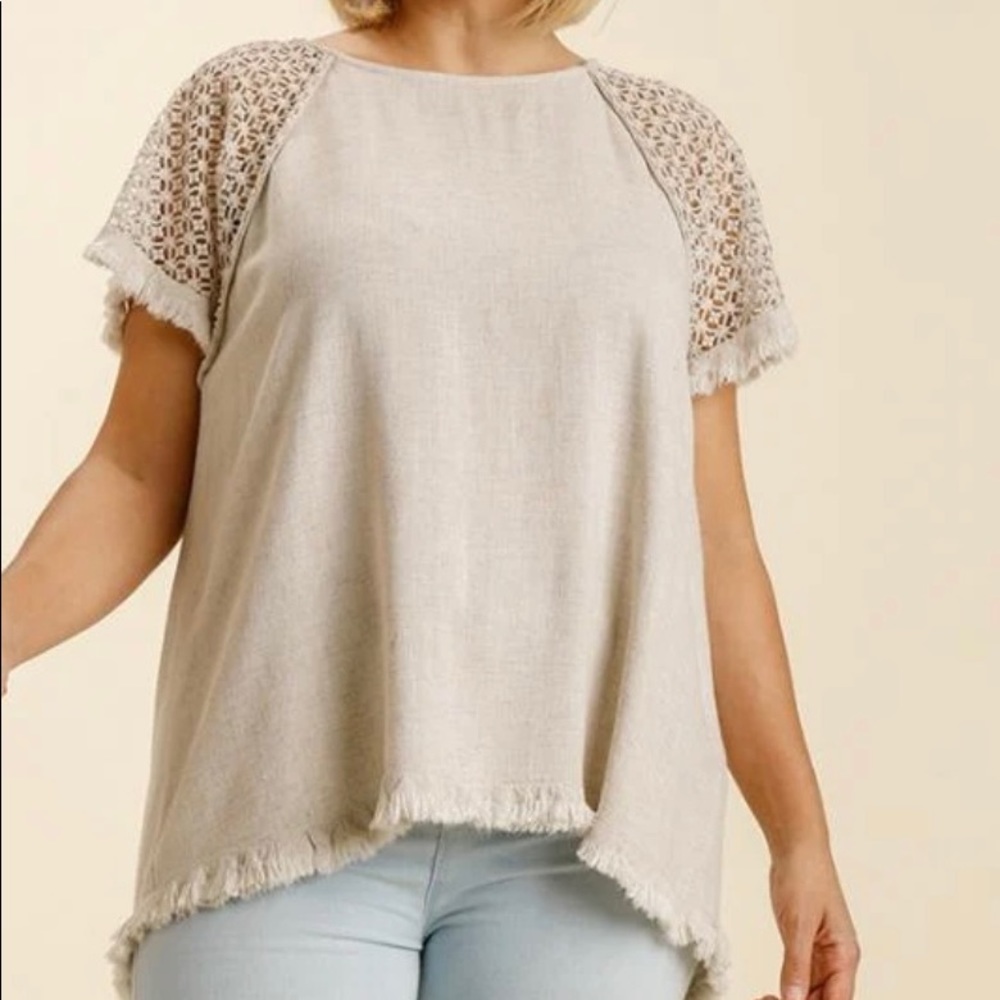 Umgee fringe tunic with crochet sleeves
